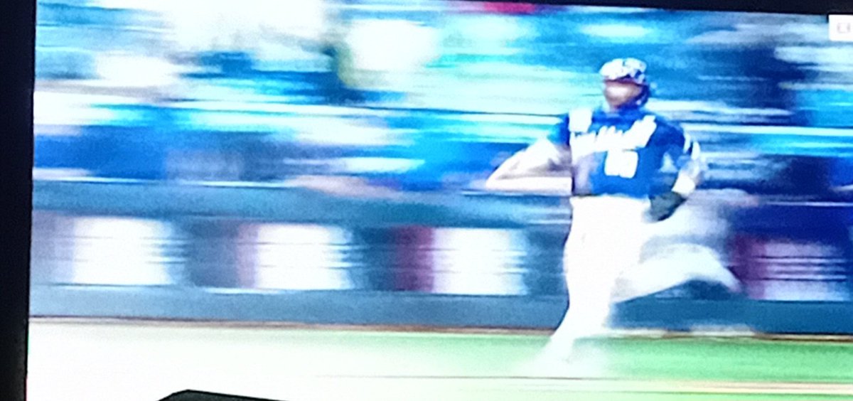 #Cojedes|| Doble de Eliezer Alfonzo impulsa la primera carrera para el Magallanes ante su eterno rival en el Monumental. #oct29 <a href="/ClaroyRaspao3/">Claro y Raspao</a> <a href="/franklinguitten/">Franklin Guitten</a> <a href="/joseluismonroy/">jose luis monroy</a> <a href="/YulisbethYrigo3/">YulisbethYrigoyen</a>