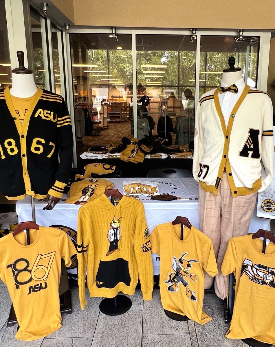theyard_apparel's tweet image. The Retro Bama State College cardigan is currently in production. There’s still time to pre order sizes S thru 2x at:

paypal.com/ncp/payment/FW…

#myasu #Swarmas1 #bigbamastate #alabamastateuniversity