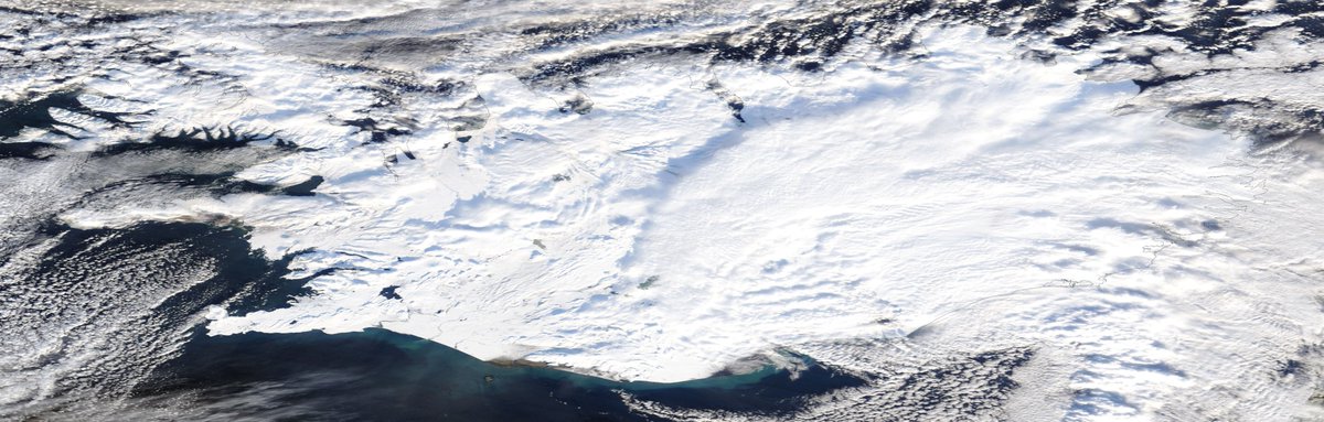 ❄️ Beautiful NASA Worldview Terra / MODIS view of Iceland this 29 october 2025, after the record-breaking October snowstorm, having deposited 40cm in Reykjavik.