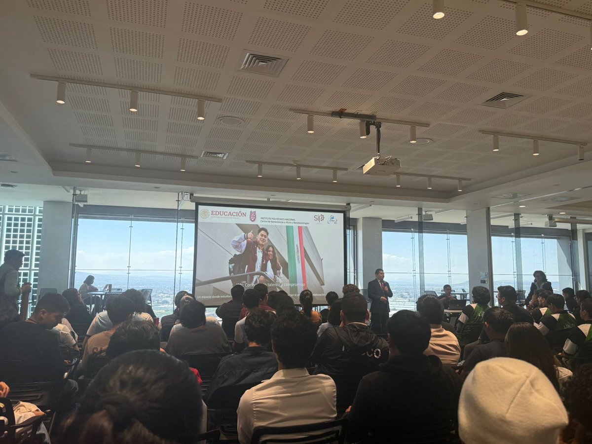 nanoIPN's tweet photo. ¡El CNMN destacó en el 1er Congreso Oblea Multiproyecto TecNM en Querétaro! 🚀✨
Avances en semiconductores, capacidades científicas y ponencias clave se mostraron ante el público como protagonistas.👫
¿Quieres saber más de lo que somos capaces? ¡Contáctanos: +52 5549518799! https://t.co/MF47LE8vBg
