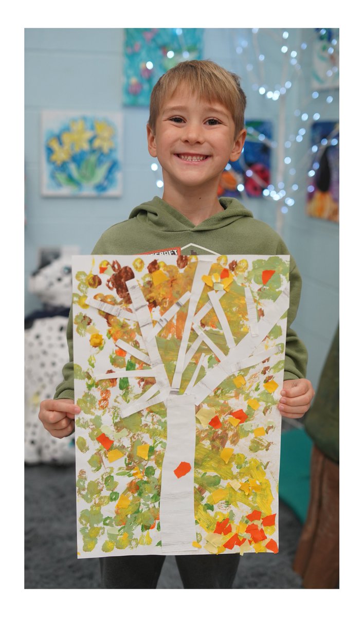 MrsOArtStudio's tweet image. 🍁 The leaves are falling and creativity is calling! Our first graders are wrapping up their collage inspired birch trees, the perfect fall project! 💛 
#ccesdukes  #MrsOArtStudio #FallArt #CreativeKids
