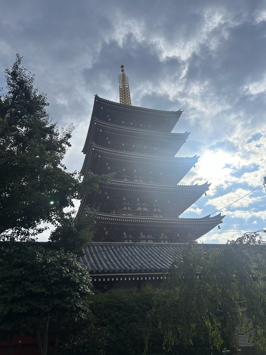 芸術写真 Rain  /  H,Murayama   106cm X 75cm Yuzuru Hanyu for AERA Magazine, Aug 2023 Issue : r/yuzuruhanyu