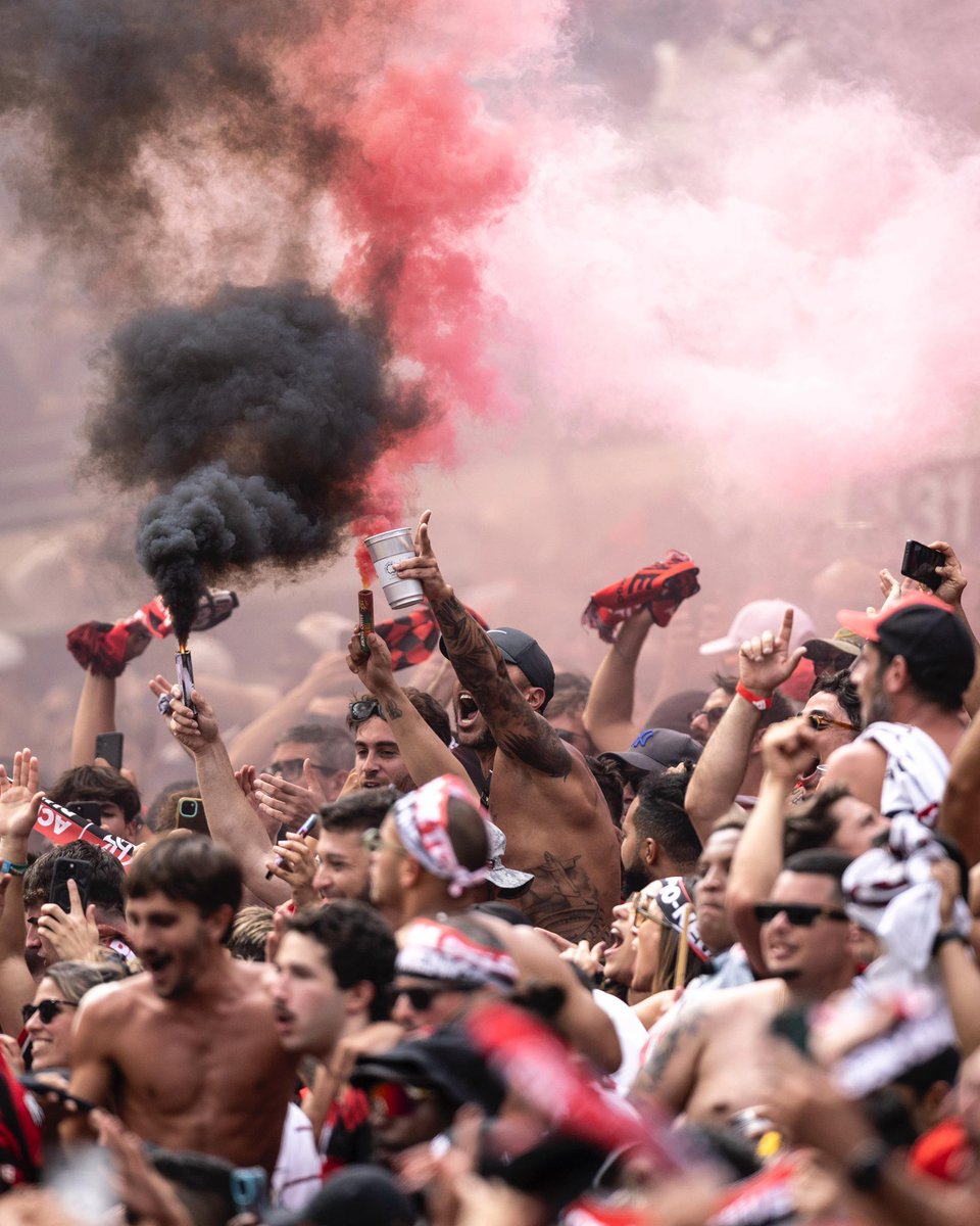 qgdahellen's tweet photo. Clube de Regatas do Flamengo. https://t.co/hR014yAeVW