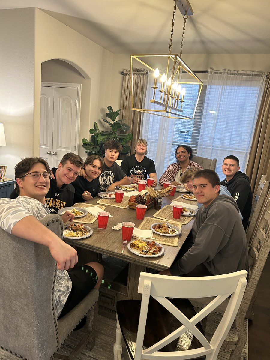 October D-Line Dinner!!