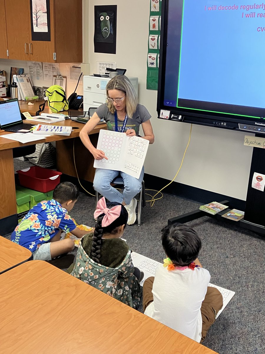 MariaPreci17531's tweet image. It was another day of learning for both students and staff. Thank you Ms. Reichert- Montiel for your visit and a huge shout out to SDCOE for their support in guiding our work with staff in Restorative Justice Practices. @sbusd_news #pencepenguins @Supt_SBUSD