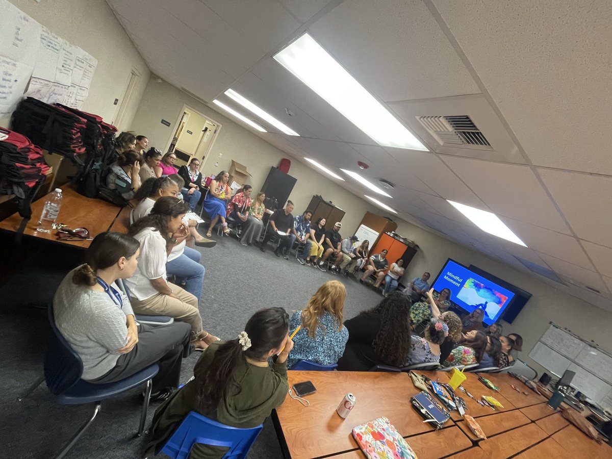 MariaPreci17531's tweet image. It was another day of learning for both students and staff. Thank you Ms. Reichert- Montiel for your visit and a huge shout out to SDCOE for their support in guiding our work with staff in Restorative Justice Practices. @sbusd_news #pencepenguins @Supt_SBUSD