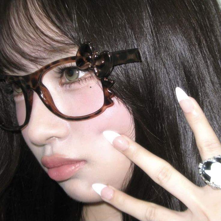 pinkcrazyg's tweet image. 𝚃𝙷𝚁𝙴𝙰𝙳 ﹒ᶻ﹕→ ．(＞。☆) —𝓜𝖾𝗍𝗈𝖽𝗈𝗌 𝗊 𝖾𝗎 𝗀𝗈𝗌𝗍𝗈 𝖽𝖾 𝗎𝗌𝖺𝗋 ( loa ) ::

 ‘lembrando q não é necessário nenhum tipo de método para q vc assuma algo, eu uso pq acho divertido e de certa forma facilita pra mim’

#loatwt  , #ndtwt  , #shiftwt