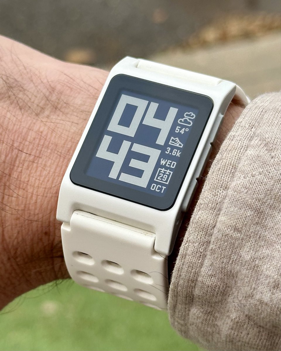 Sterling (@sterlingely) on Twitter photo So pleased to have a new <a href="/Pebble/">Pebble</a> watch on my wrist after all these years! Thanks for bringing it back, <a href="/ericmigi/">Eric Migicovsky</a>!! ⌚️❤️ 
(I quite like the included band, but the <a href="/utensiles/">UTENSILE</a> Hammer strap looks great with the Pebble 2 Duo) So pleased to have a new <a href="/Pebble/">Pebble</a> watch on my wrist after all these years! Thanks for bringing it back, <a href="/ericmigi/">Eric Migicovsky</a>!! ⌚️❤️ 
(I quite like the included band, but the <a href="/utensiles/">UTENSILE</a> Hammer strap looks great with the Pebble 2 Duo)