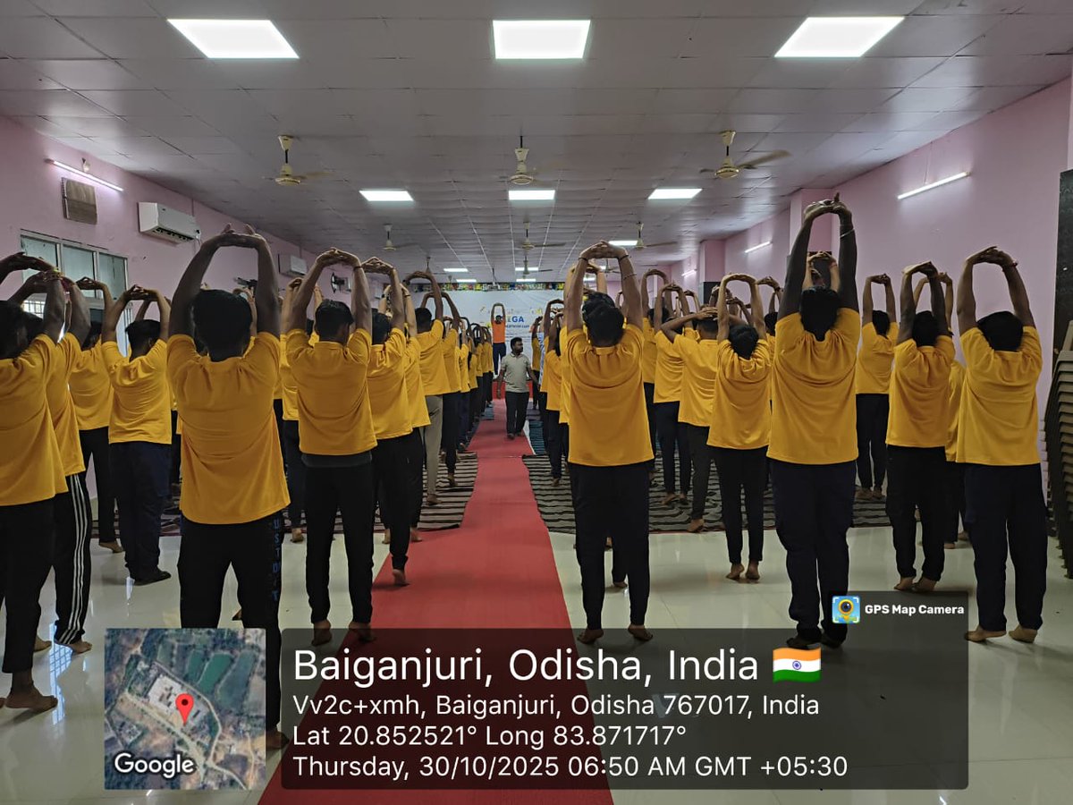govtpolysonepur's tweet photo. Yoga session of 1st year students. https://t.co/lIVYEeki9G