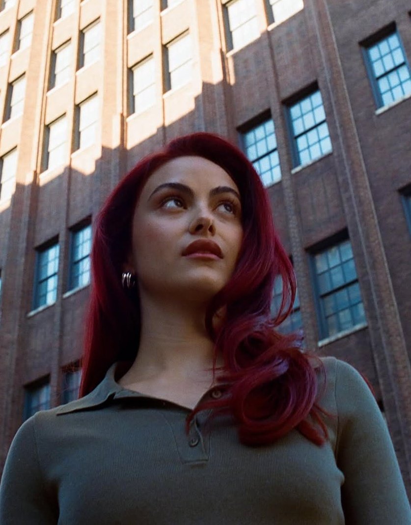 Camila Mendes in NYC promoting IDIOTKA recently 🗽

📸 joaquin_bear