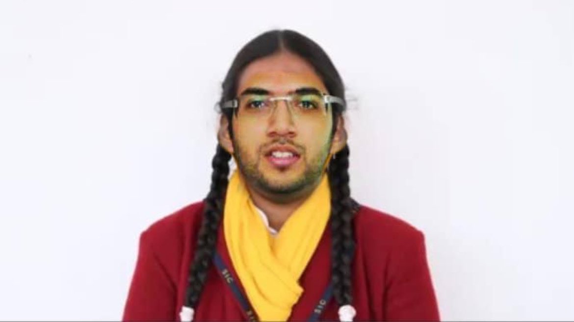 Adiya Thakre 😬😬