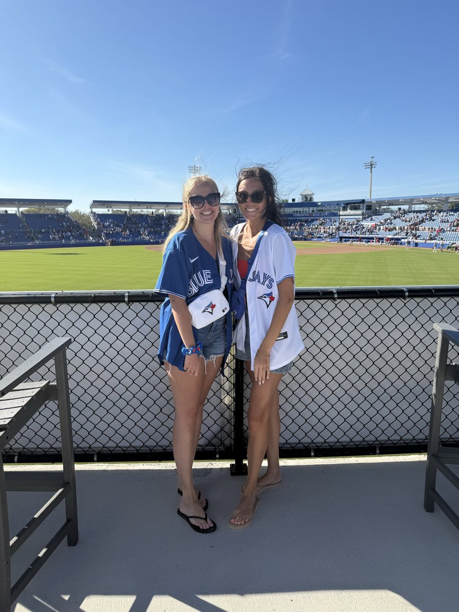 KristinaHelps77's tweet photo. @Xposed I would take my sister/best friend!! https://t.co/y3R4sLkQAl
