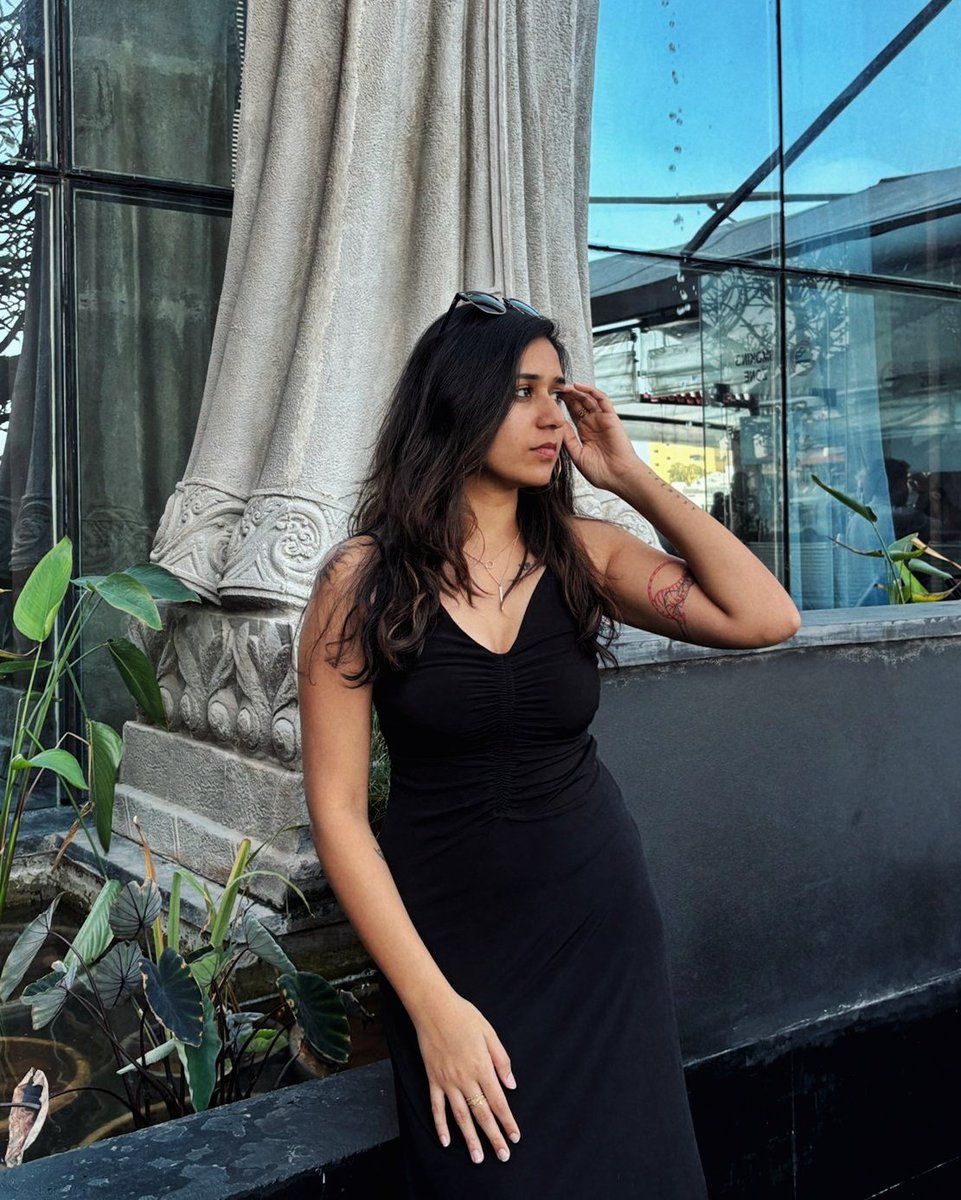 Meghna Dixit™ tweet media