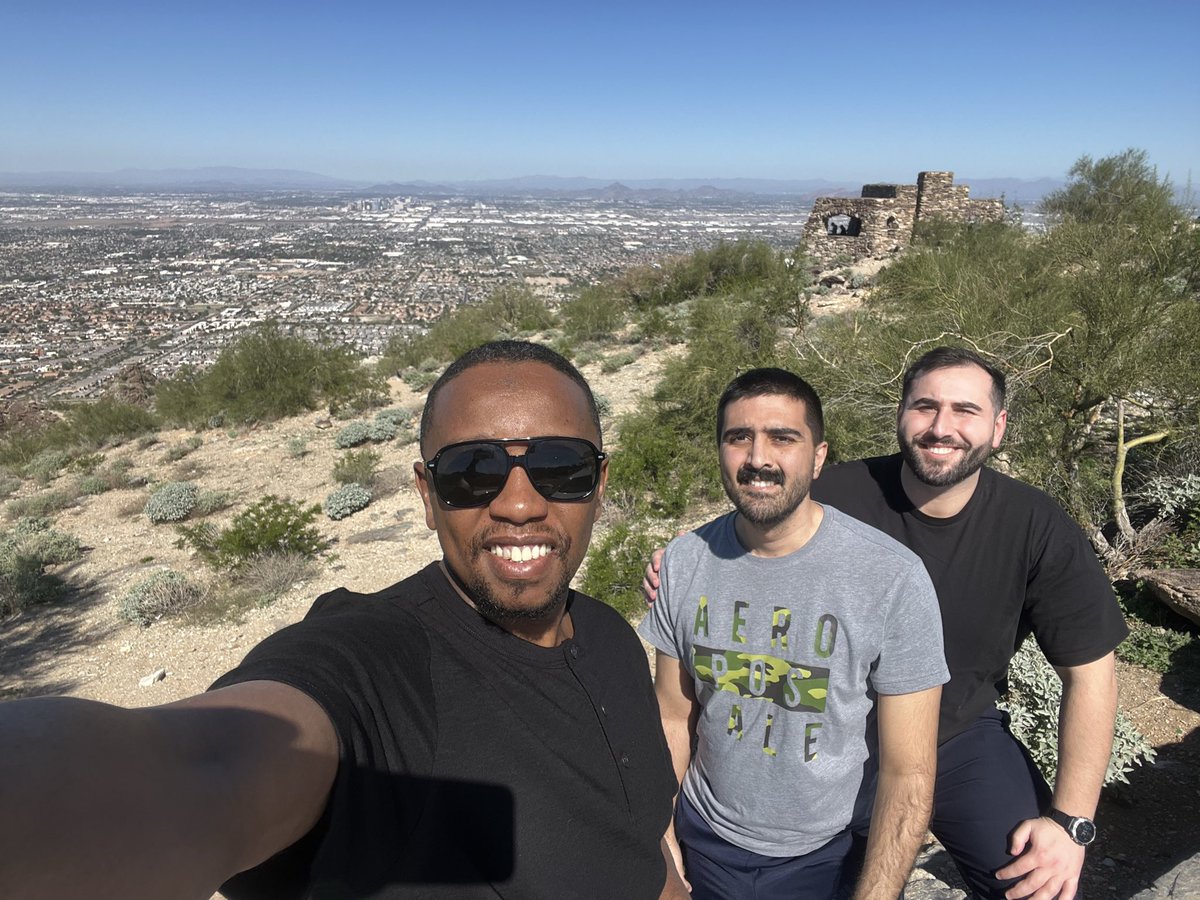 Mohammad131986's tweet photo. Exploring the beautiful nature of Phoenix with my amazing co-residents 🌵☀️
A perfect way to unwind after an inspiring week at #ACG2025 🙌
#MedTwitter #ResidencyLife #ACG2025

📸 (Hiking memories) https://t.co/fmtSTmtp1g