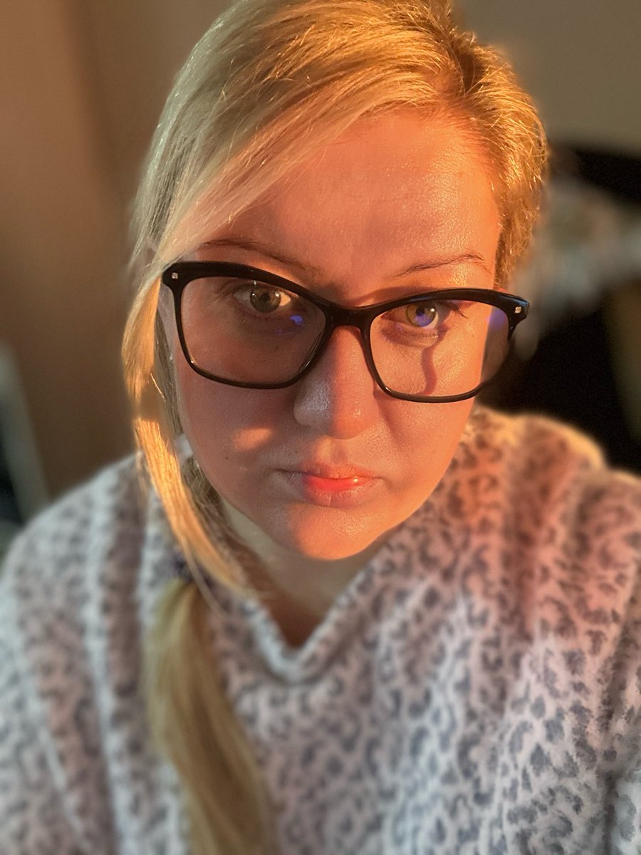 #Роствертол гудит

Всем пора на работоньку!