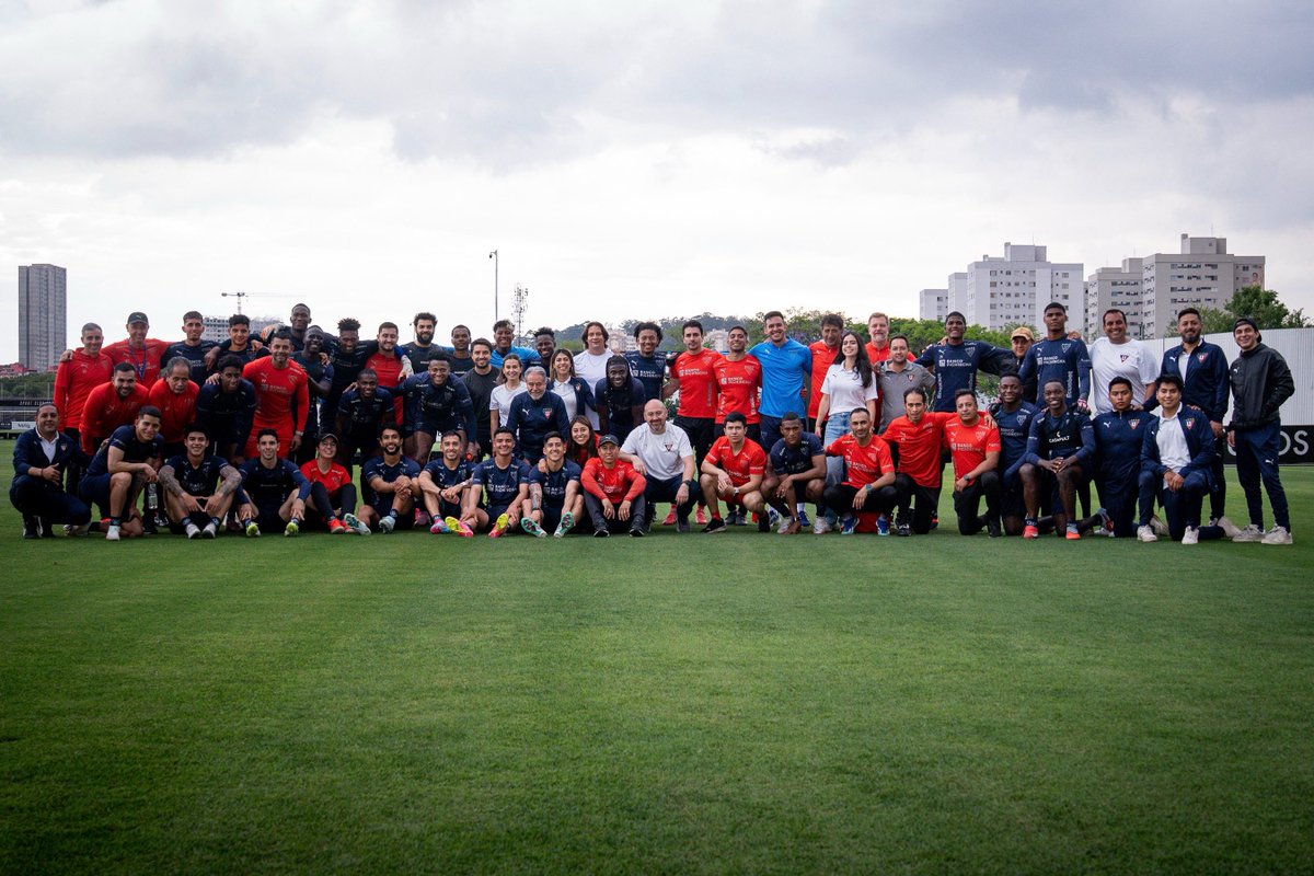 Un solo corazón 🤍 ¡VAMOS LIGA!