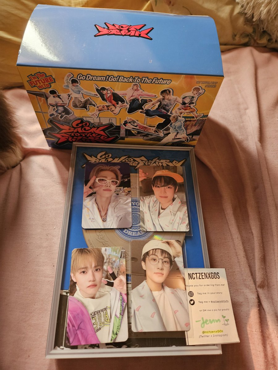 tiny_yongbok's tweet photo. Just realized I forgot to inform you about the bttf albums + the photocard i bought from you. They also arrived safely! thanks so much, @nctzenxGOs for all you do, it's always a pleasure buying from you! 😊 #nctzenxGOsfb https://t.co/vHWysFb3q4