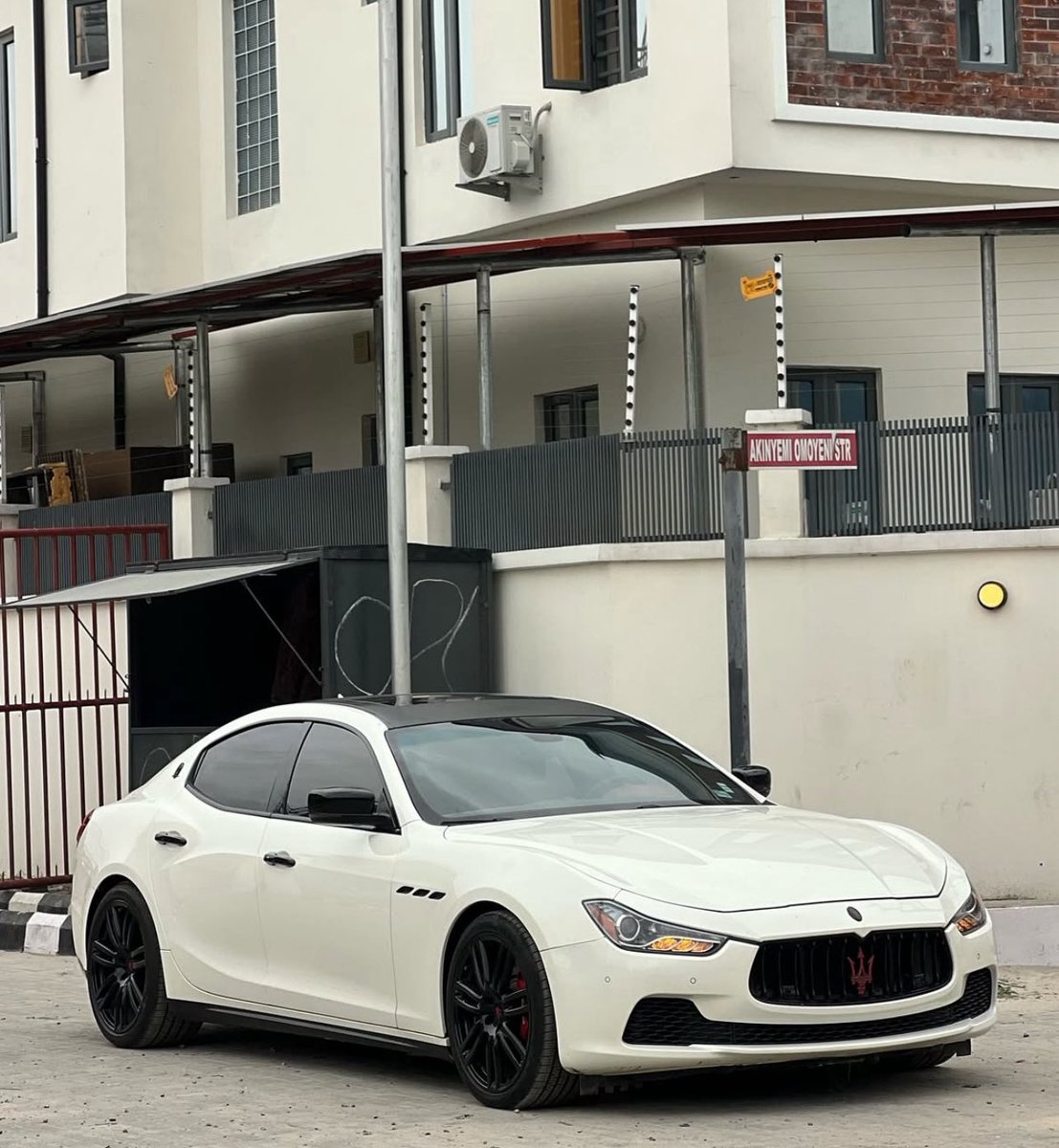 _ttkcyrax's tweet image. Gm Gm CT

I’ve always wanted a daily that feels like me, calm presence, loud performance.
That’s the Maserati Ghibli SQ4.

From moderating Discord communities to building 3D worlds and characters to gaming as a passion or competitively, every moment online is a brick towards it.…