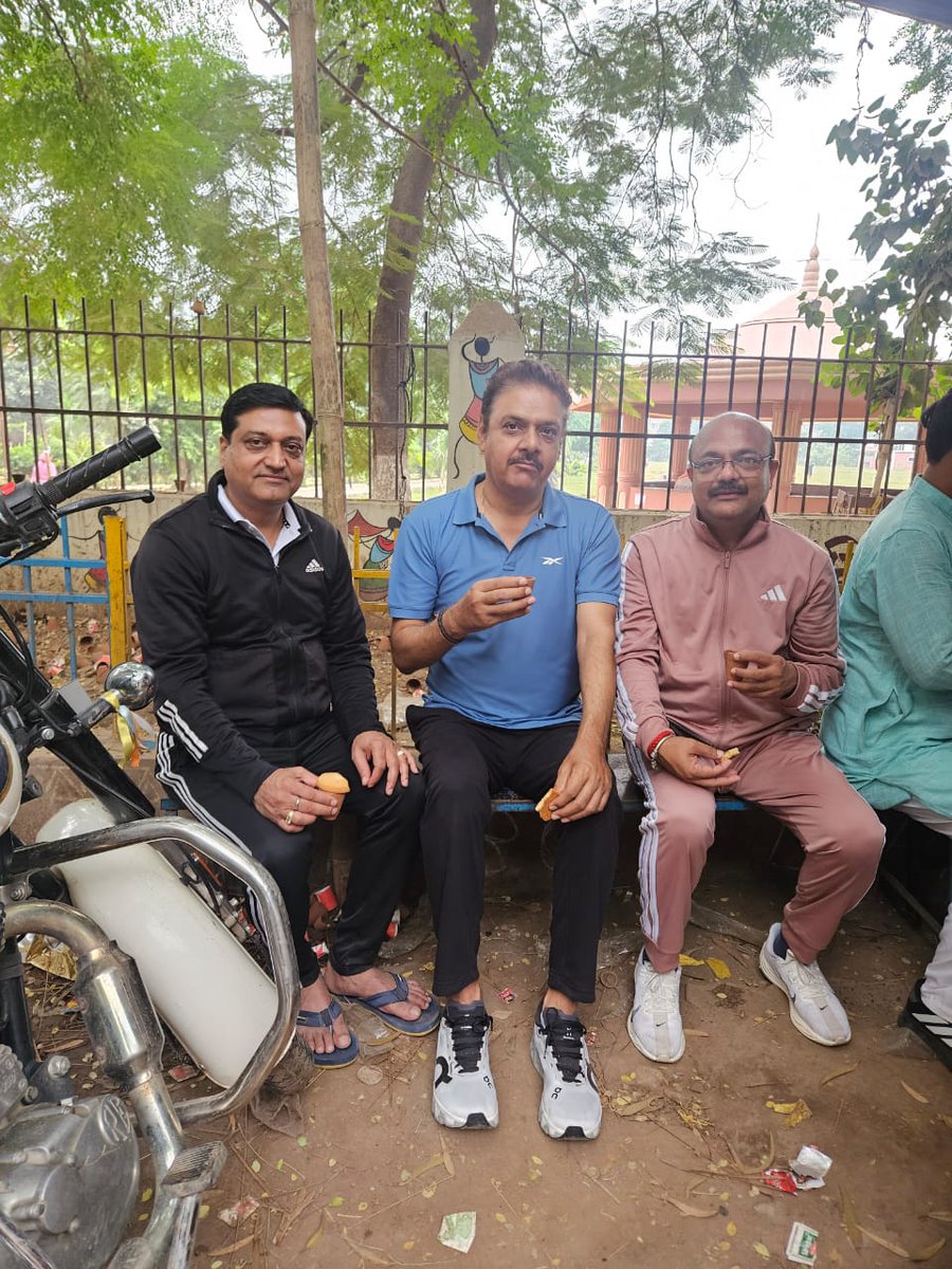 surendrasnaagar's tweet image. बिहार चुनावी माहौल में सुबह की चाय — आनंद ही अलग। ☕️🇮🇳