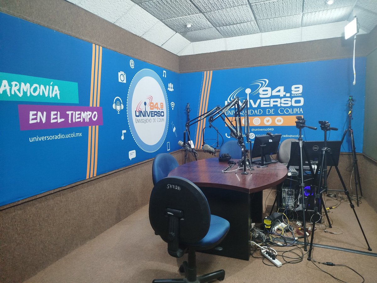 TAILO2020's tweet photo. Gracias a @UNIVERSO949 emisora de la @udec_oficial Colima 🇲🇽 por la generosa atención en la visita a sus estudios de parte de su directora licenciada Marina Vázquez G. Y a @anirak89 por la invitación a #SinapsisSonora hoy para conversar de #3MARES Y compartir algo de música 🇨🇴 https://t.co/78qFkyeoFd