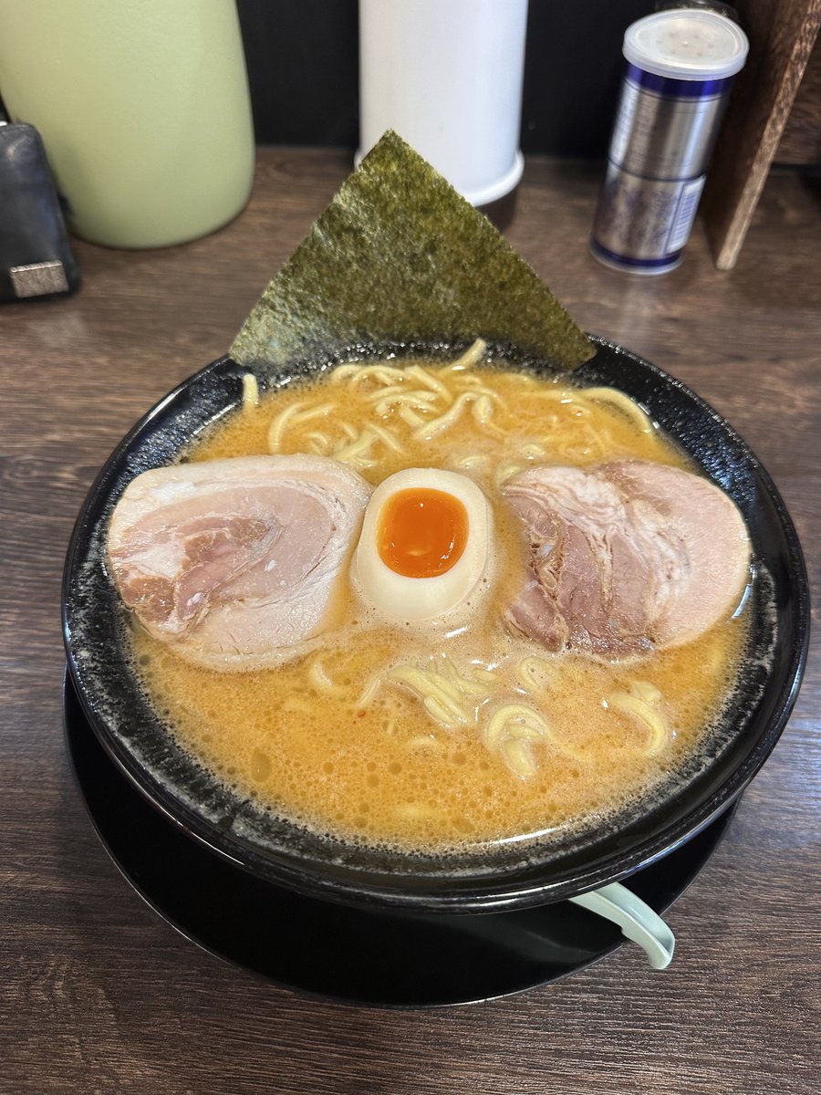 お昼🍜😏 
 #ラーメン #家系 #味噌 #さがみ家