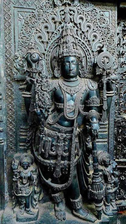 sainowhere's tweet photo. Our ancestors built temples with enormous effort, believing they would benefit generations to come. They installed consecrated forms for us to experience divine energy. They carved art from stone to portray the aesthetics and beauty of life. Now, in this age, governments make it a source of revenue? I can imagine this happening in any other country but Bharat? @narendramodi @AmitShah #FreeIndianTemples