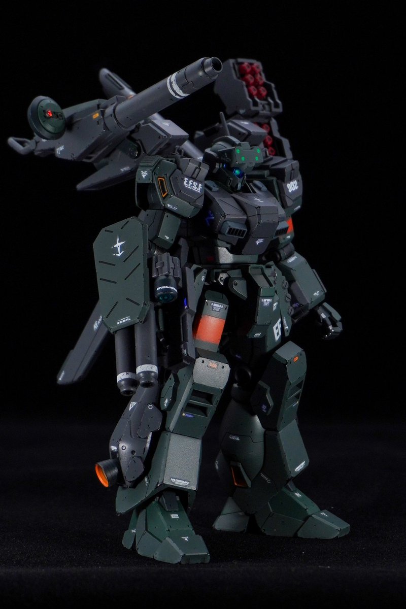 C0098H tweet media