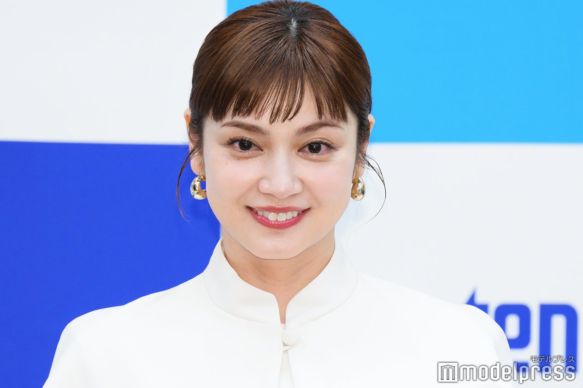 平愛梨 レア 希少 小学校写真 地元小学校新聞 平愛梨 レア 希少 小学校写真 地元小学校新聞 - メルカリ