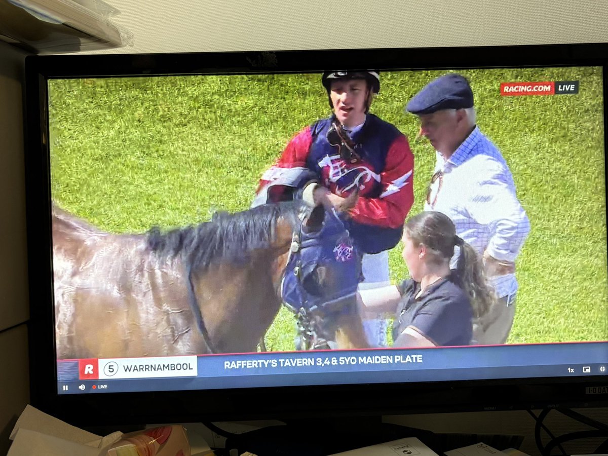 ぱんだ(🇯🇵9-3-3-5-7-19 )(🇦🇺6-4-4-0-1-6) (@hitokuchipanda