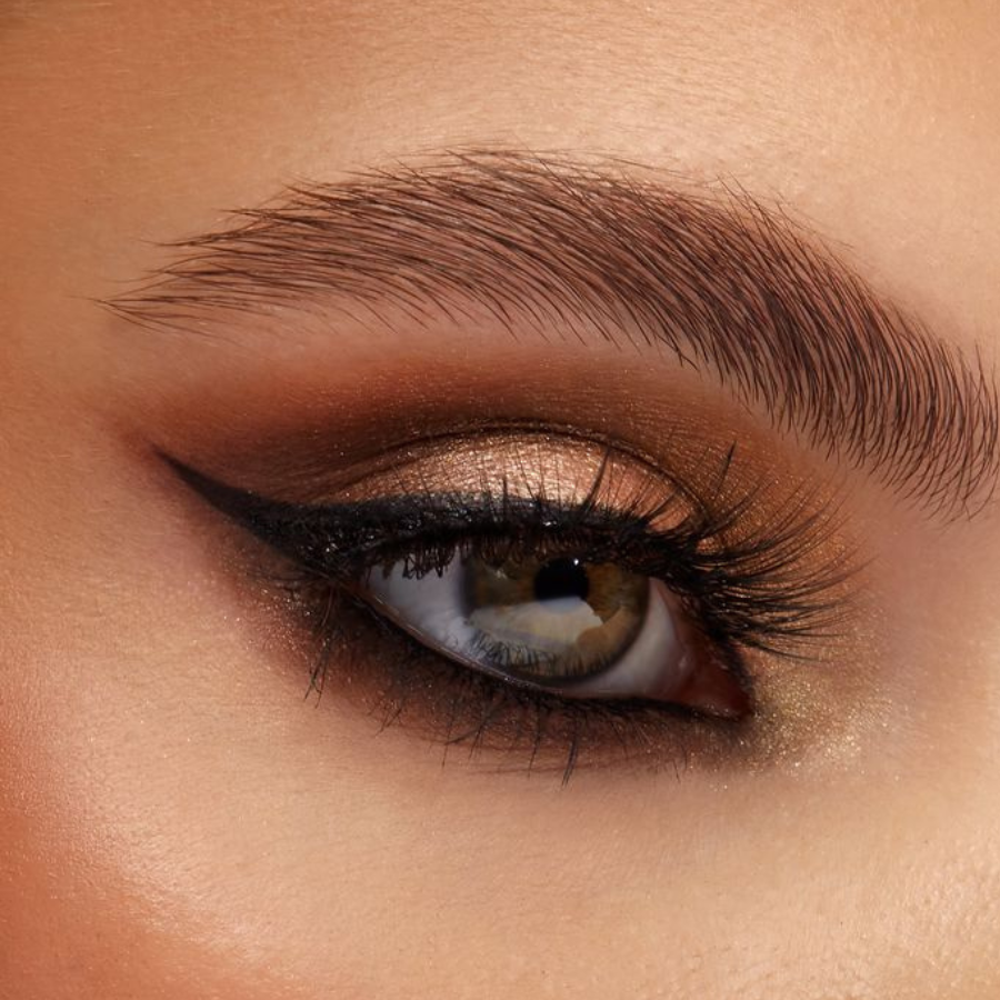 ProluxC7476's tweet image. The secret to show-stopping eyes? A palette built for performance. Prolux Hollywood Eyeshadow Palette offers bold mattes, radiant shimmers, and long-lasting wear.
#MakeupArtist #MakeupReview #ProluxCosmetics #EyeMakeup #MakeupAddiction