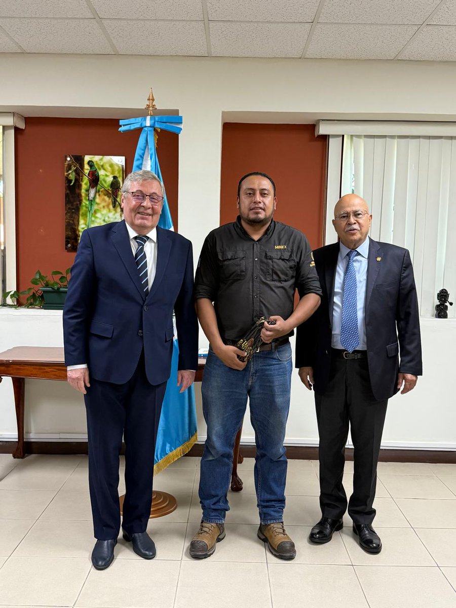 🇷🇺🇬🇹El 28 de octubre el Embajador de Rusia S.Reshchikov se reunió con el Director General de Protocolo y Ceremonial Diplomático A.Castellanos y abordó la participación de los representantes del MINEX y otros órganos estatales en la celebración de los varios eventos conjuntos.