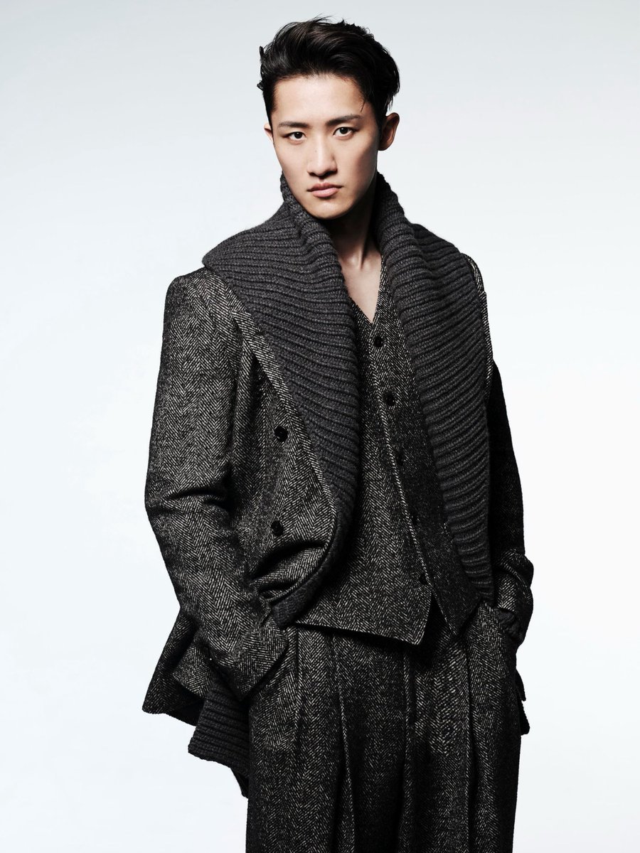 ellegirl_jp's tweet photo. #SnowMan の #岩本照 さんが「ドルチェ＆ガッバーナ」のジャパンアンバサダーに就任✨

世界的ファッションブランドの広告塔に抜擢された日本人セレブ一覧はこちら👇
🔗https://t.co/qowRIFVyNr https://t.co/QYO028Favd