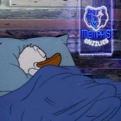 Gran victoria la de esta noche, fue un partido palo y palo durante los 48 minutos, lo ganamos porque tenemos al tipo mas sangre fría del mundo de nuestro lado.

Vayan a dormir tranquilos, el oso los cuida. 🐻