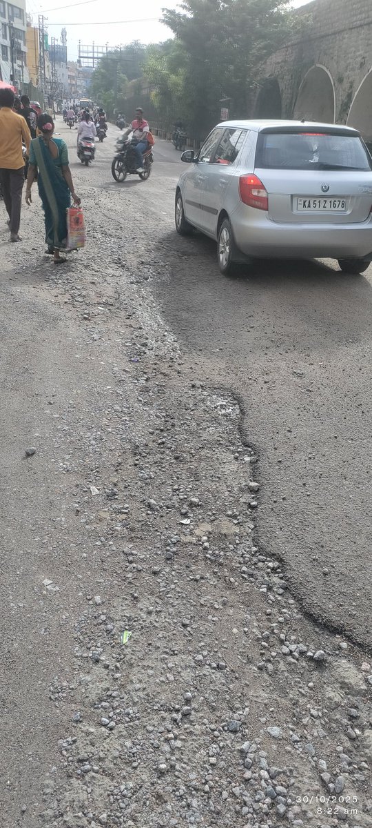 ajaymaryala's tweet photo. @ManikondaMc @EEmanikonda request to remove silt &amp; do patch work, opp hallmark green living apartment &amp; J. B residency at manikonda pipeline road, which is causing inconvenience to 2 wheeler commuters 🙏
Loc :https://t.co/hzEMZxSHPt
@cdmatelangana https://t.co/kKQAMsdQvt