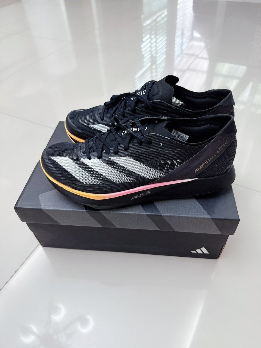 iamkorbor's tweet photo. ขายรองเท้า Adidas Adizero Running
❗️ปกติ 6,700 ขาย 2,990❗️
มือ 1 ใหม่มากแค่ลองใส่ พอดีซื้อมาผิดไซส์ค่ะ
ป้าย กล่อง ยังอยู่ครบ 
Size US 7 1/2, UK 7

#ส่งต่อรองเท้า #รองเท้าผ้าใบ #รองเท้าวิ่ง #ส่งต่อเสื้อผ้า https://t.co/M4M6x2Vt4i