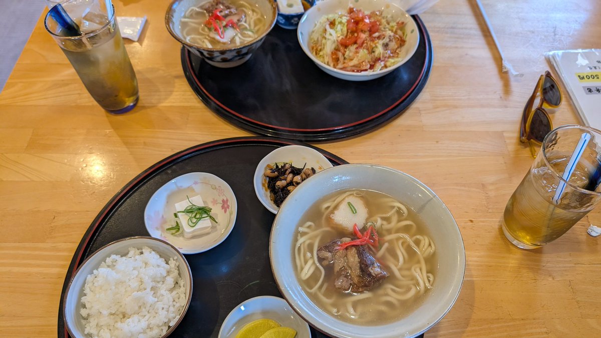 kojika_sampo's tweet image. 沖縄料理 はは🌺
三線のBGMを聞きながらソーキそばを頂いてると沖縄に行きたくなります🥺
#空冷ワーゲン 
#type3
#Volkswagen 
#フォルクスワーゲン