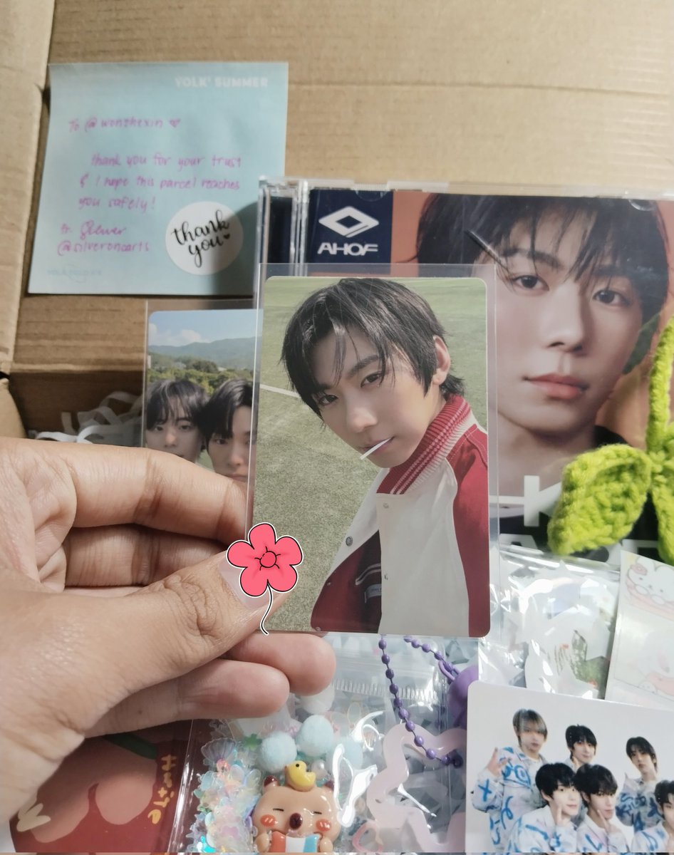 wonzhexin's tweet photo. 🌷new mail — #boughtbysai #saitisfied
Finally a hani lollipop haver 🥺🩷 Thank you so much po @silveroncarts! 🩷🩷 kinilig ako sa freebies 😻
#silversproofs https://t.co/wVNd39l9qA