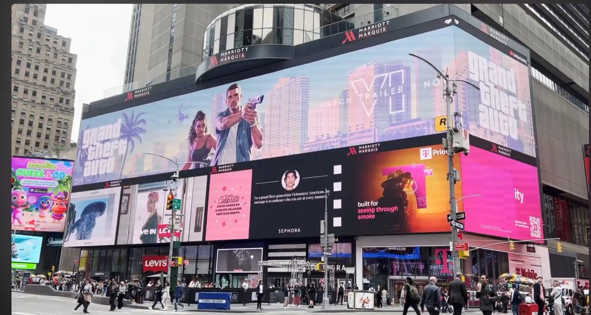 zapactugta6's tweet image. 🚨 GTA 6 ALERT 🚨
A massive GTA VI billboard has just been spotted in New York City this afternoon! 🗽😱
The ad covers an entire building — Rockstar is moving FAST 👀🔥
Fans are convinced: the next trailer or reveal is coming ANY moment.
#GTA6 #GTAVI #RockstarGames