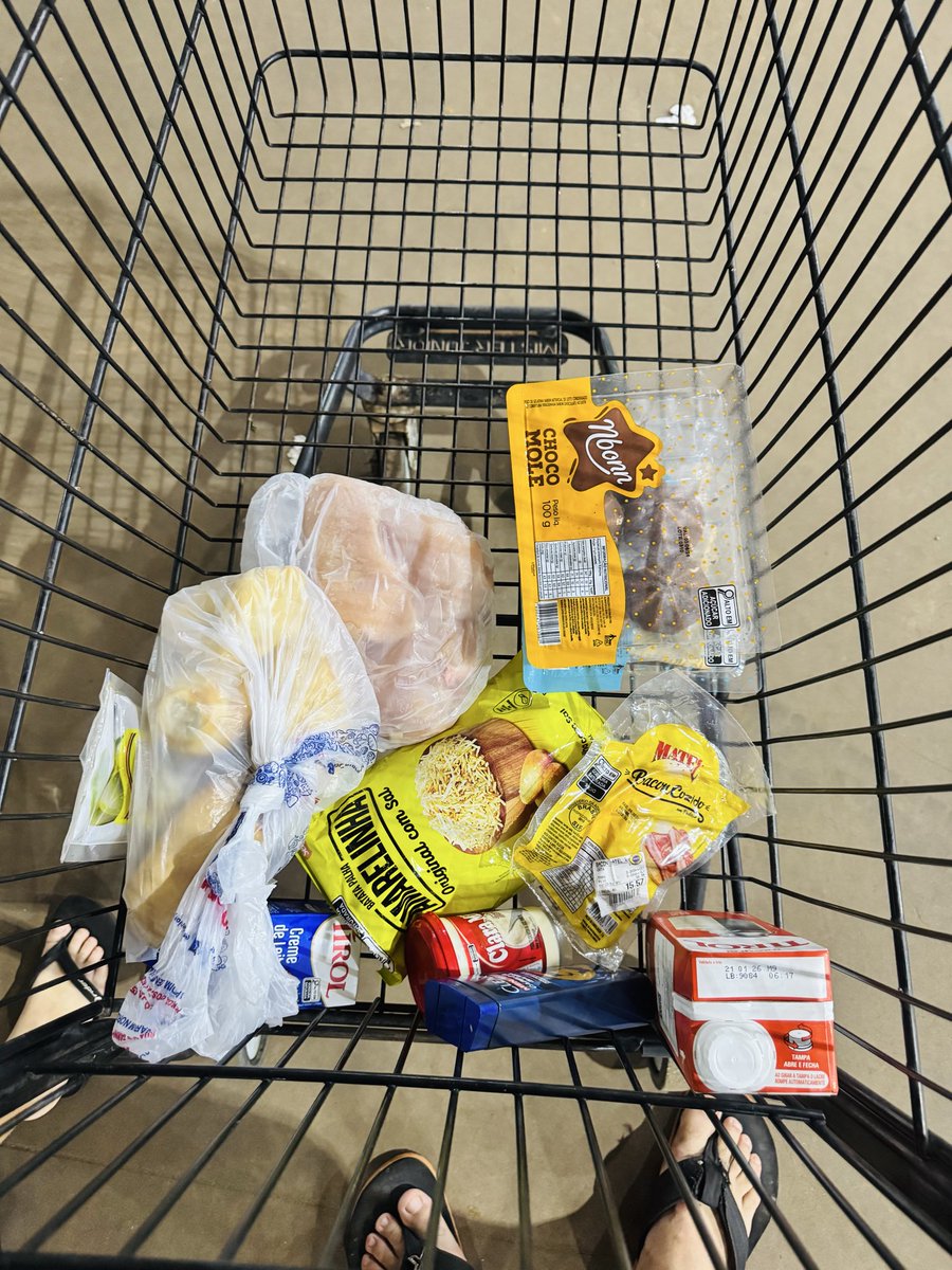 othjapa's tweet photo. R$ 148,88  - O Brasil já era 🥹 https://t.co/vvNzACNUU2