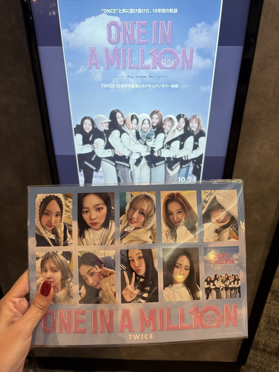 日曜日観てきました🎬
めちゃくちゃ泣いた😭😭😭
9人揃っての10年ありがとうしかないです