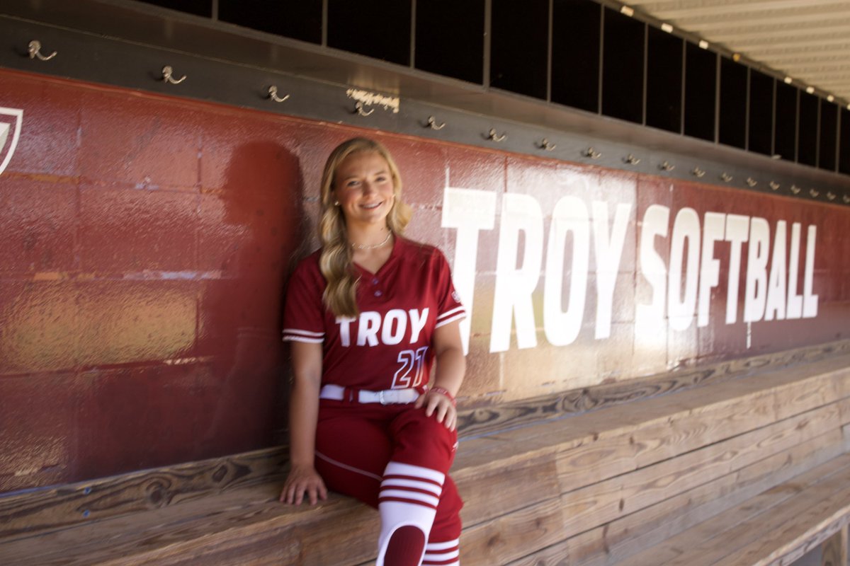 anna_bonds844's tweet photo. I had such an AMAZING time on my Official Visit!!! I can not wait to call Troy my Home!!! Go Trojans ⚔️⚔️⚔️ @e_newellcoach @MackPuck01 @ElizabethH_99_ @NateTompkins @BSherSB @sumasoftball @08SCANATIONAL @troy_report https://t.co/8vxFsvb0zZ