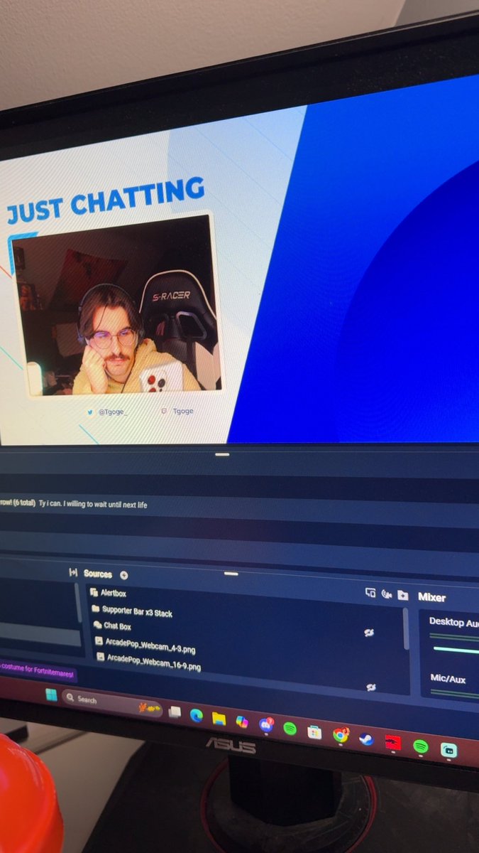 Ghost hunting with the homies <a href="/xElChoji/">Choji</a> <a href="/momorikaa/">momo ! 💌</a> <a href="/jennetdaria/">jennet 🌷</a> twitch.tv/tgoge