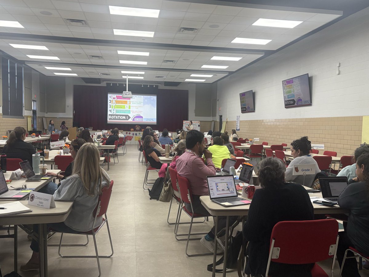 RISDMET's tweet image. Our DL educators came together for a day of collaboration and growth focused on strengthening small group instruction. We highlighted effective strategies to support biliteracy,   encourage academic conversations, and enhance TELPAS readiness. ✨Gracias educadores bilingües🙏