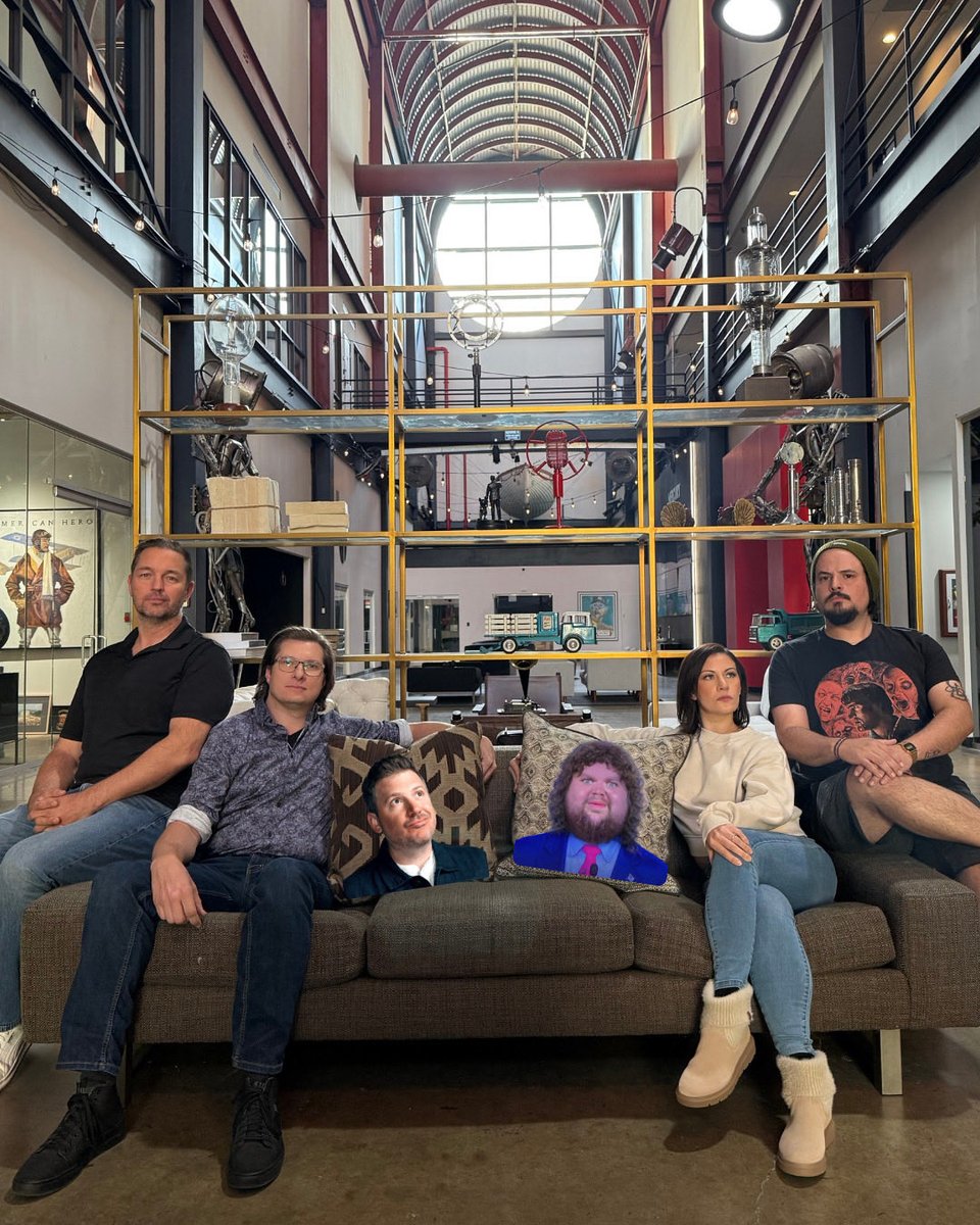 NormalWorldTV tweet media