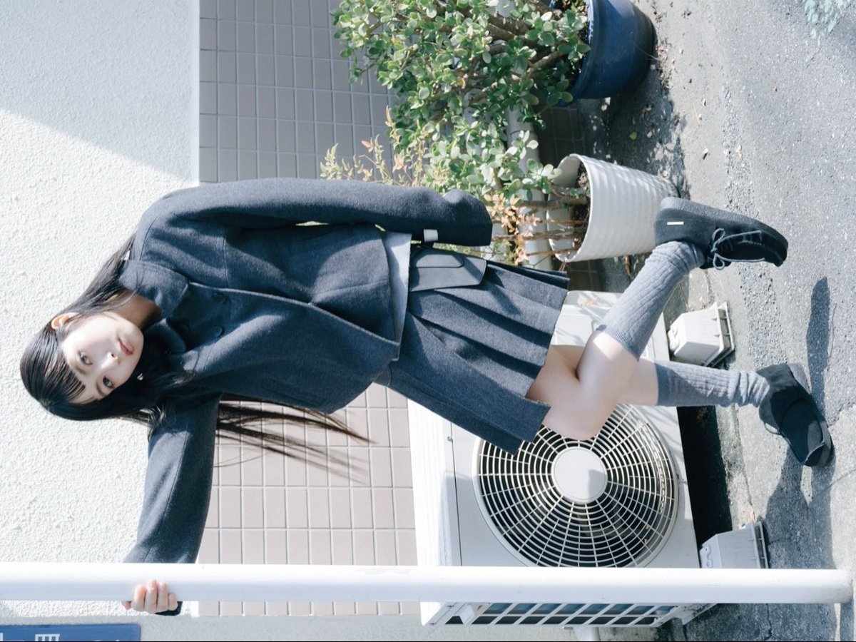 인스타 알고리즘….? 너 그만 무리해
미세키서울이랑 플러피시트러스 콜라보 존예….
제 픽은 두 번째 사진에 차콜스니커즈요

인스타 알고리즘이 이제서야 뜨는 이유는
내가 어제 신발을 샀기 때문일까…? ㅜ.ㅜ