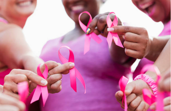 MakeHealthyHppn's tweet photo. October is Breast Cancer Awareness Month 💖 Schedule your mammogram: early detection saves lives. Source: https://t.co/DnK95DAgf2 https://t.co/6wXwYRBstQ