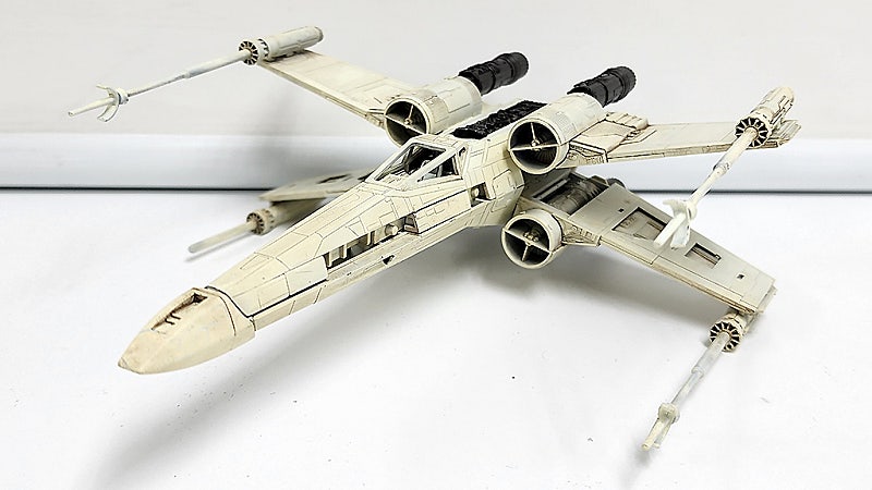 tuningtimes's tweet image. 오랫만의 스타워즈 😆
##튜닝타임즈강좌 ( m.cafe.naver.com/tuningtimes/13… )
명동 #정화예술대학교 #평생교육원
프라모델 수업
반다이 1/72 #스타워즈 #x_wing
에어브러시 명암 색칠 작업