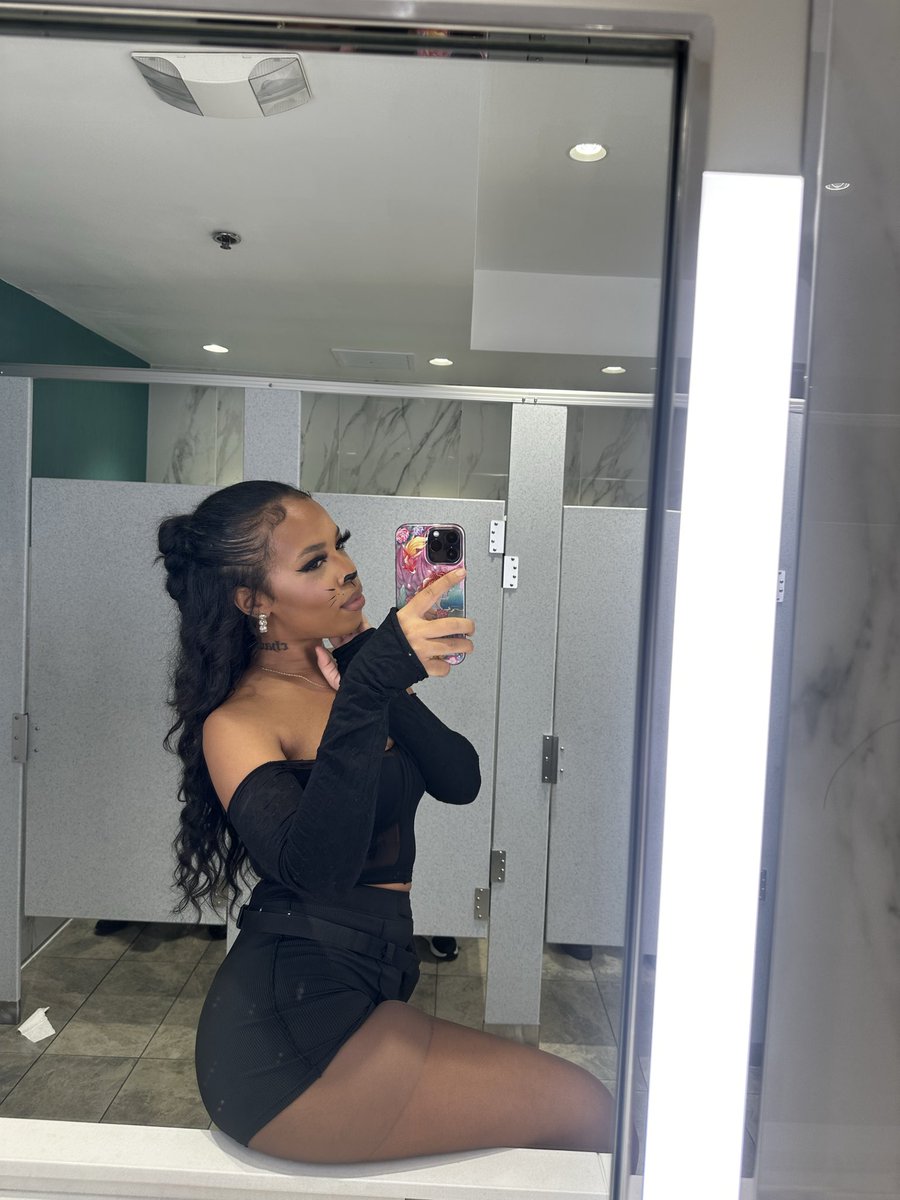 let’s go lil kitty kat 🐈‍⬛