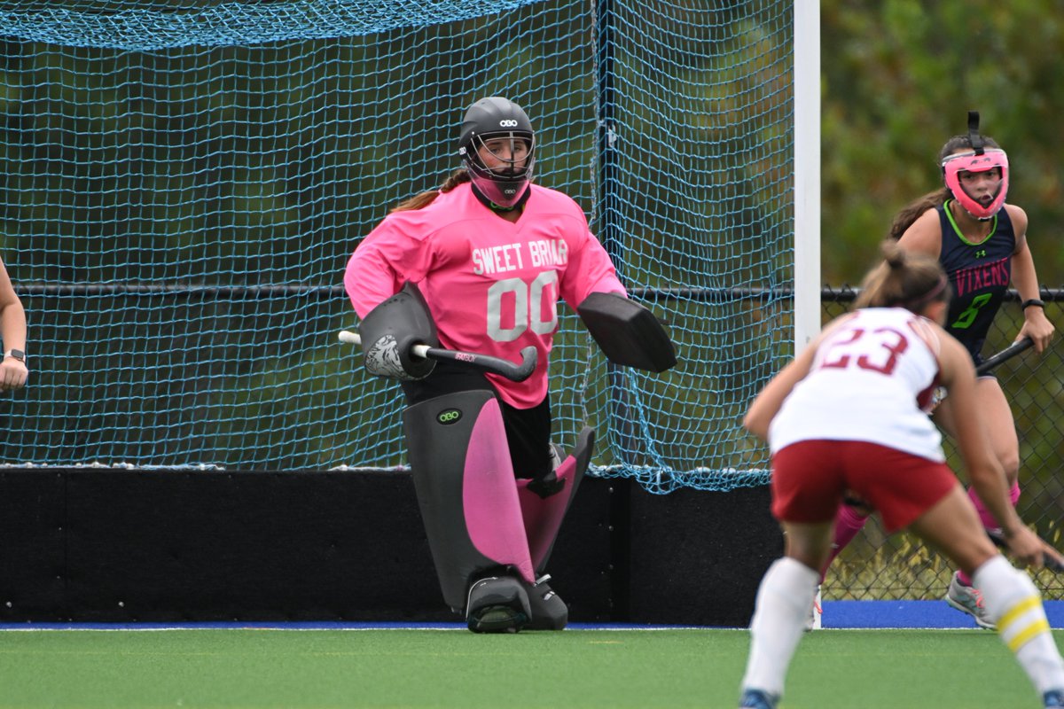 Sophomore goalkeeper Reiyn Hart once again racked up double-digit saves as we concluded conference action at Bridgewater tonight

📰: vixenathletics.com/news/2025/10/2…

#upupsweet x #vixenFIERCE x #PASSION