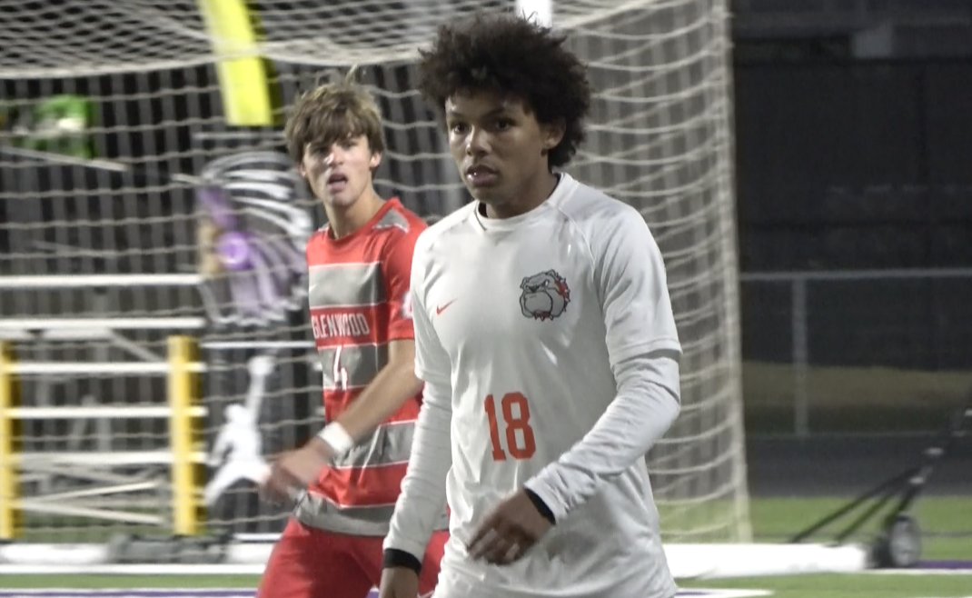 Glenwood Beats Waterloo In Penalty Kicks To Secure Sectional Championship Berth  channel1450.com/2025/10/29/gle…